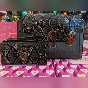 BNWOT Guess Brown Logo Snakeskin Print Top Handle/Crossbody Purse & Wristlet